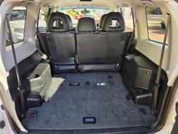 2005 Mitsubishi Pajero Platinum Edition