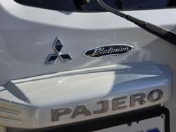2005 Mitsubishi Pajero Platinum Edition