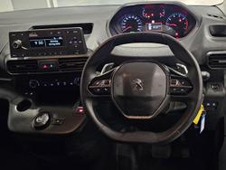 2021 Peugeot Partner Pro