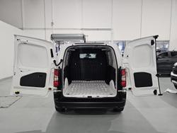 2021 Peugeot Partner Pro
