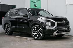 2022 Mitsubishi Outlander Exceed