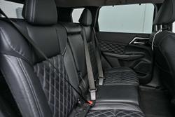 2022 Mitsubishi Outlander Exceed
