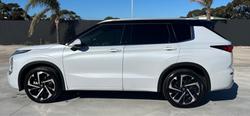 2023 Mitsubishi Outlander Exceed Tourer