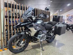 2023 BMW Motorrad R 1250 GS TRIPLE BLACK TRIPLE BLACK BLK STORM METAL