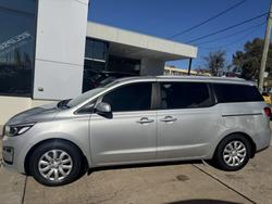 2018 Kia Carnival S