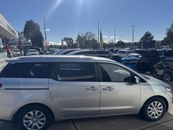 2018 Kia Carnival S