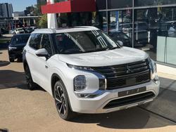 2023 Mitsubishi Outlander PHEV Exceed