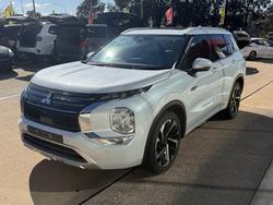 2023 Mitsubishi Outlander PHEV Exceed