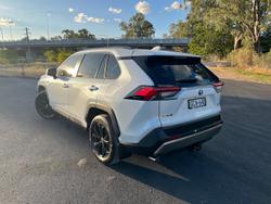 2024 Toyota RAV4 Cruiser AXAH52R Glacier White