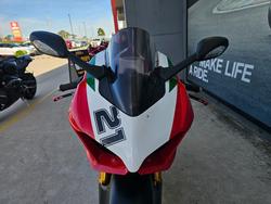 2023 DUCATI PANIGALE V2 BAYLISS 20TH ANNIV Red