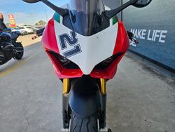 2023 DUCATI PANIGALE V2 BAYLISS 20TH ANNIV Red