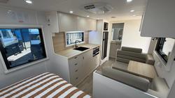 2026 ROADHOUSE CARAVANS Frontier 18.6ft Semi Off Road
