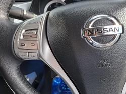 2017 Nissan Navara ST