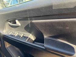 2011 Kia Sportage Platinum SL 4X4 On Demand Grey