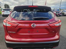 2017 Nissan QASHQAI Ti