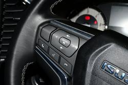 2023 Isuzu MU-X LS-T