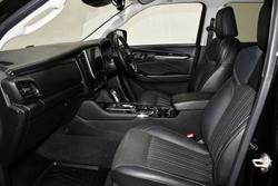 2023 Isuzu MU-X LS-T