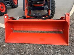 2023 Kubota M7040suhd 68Hp Rops Tractor & Qvx26 Loader