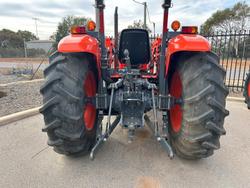 2023 Kubota M7040suhd 68Hp Rops Tractor & Qvx26 Loader