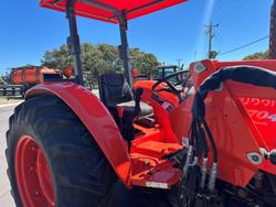 2023 Kubota M7040suhd 68Hp Rops Tractor & Qvx26 Loader