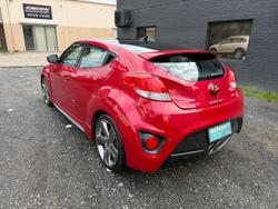 2014 Hyundai Veloster SR Turbo FS3 Veloster Red