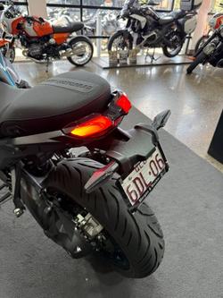 2026 BMW Motorrad R 1300 R (0M51) Snapper Rock Blue