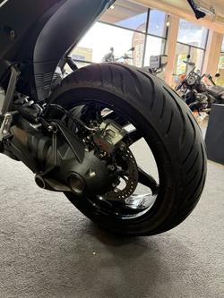 2026 BMW Motorrad R 1300 R (0M51) Snapper Rock Blue