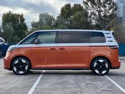 2024 Volkswagen ID. Buzz Pro BEV560