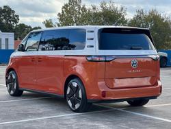 2024 Volkswagen ID. Buzz Pro BEV560