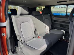2024 Volkswagen ID. Buzz Pro BEV560