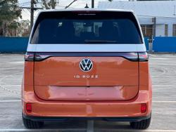 2024 Volkswagen ID. Buzz Pro BEV560