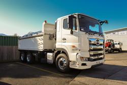 2025 Hino 700 Series FS 2632