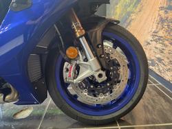 2025 Yamaha YZF-R1 BLUE