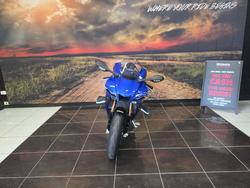 2025 Yamaha YZF-R1 BLUE