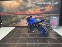 2025 Yamaha YZF-R1 BLUE
