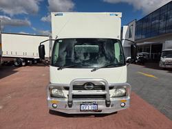 2013 Hino 616 - 300 Series AUTO 6 Pallet Tautliner