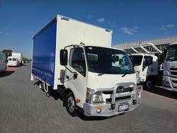 2013 Hino 616 - 300 Series AUTO 6 Pallet Tautliner