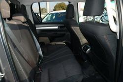 2022 Toyota Hilux SR5 Hi-Rider