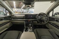 2023 Kia Carnival S