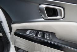 2023 Kia Carnival S