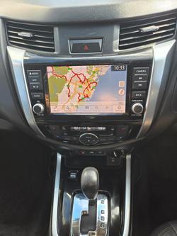 2021 Nissan Navara ST-X