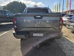 2021 Nissan Navara ST-X