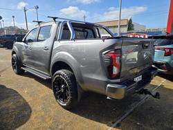 2021 Nissan Navara ST-X