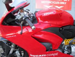 2021 Ducati PANIGALE V2 RED