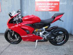 2021 Ducati PANIGALE V2 RED