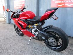 2021 Ducati PANIGALE V2 RED