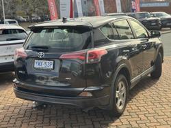 2016 Toyota RAV4 GX (4x4)