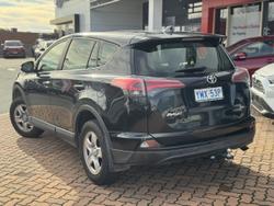 2016 Toyota RAV4 GX (4x4)