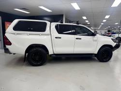 2020 Toyota Hilux SR