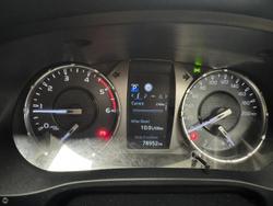 2020 Toyota Hilux SR